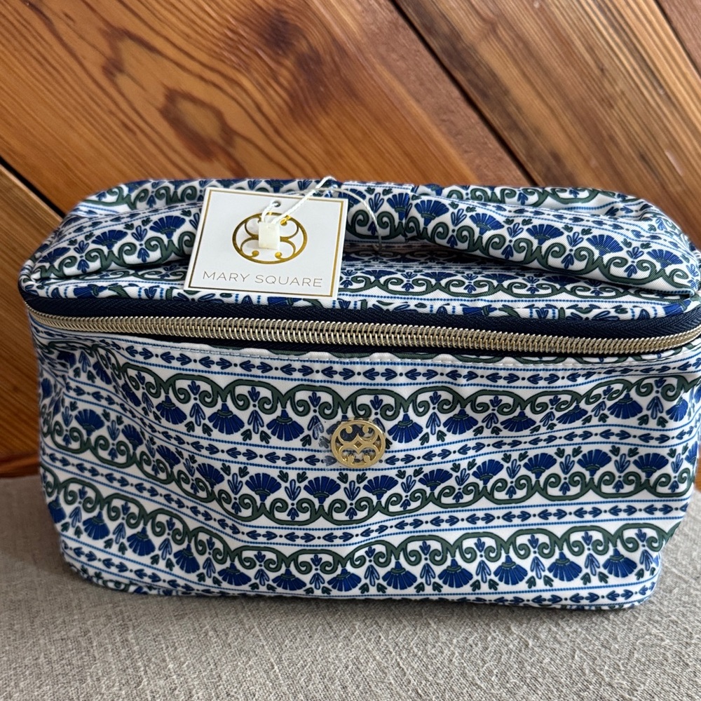 NWT Mary Square Kiss and Make Up Bag - Picture 2 of 5